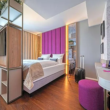 Voya Hotel 4*