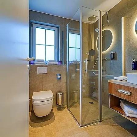 Hotel Voya 4*